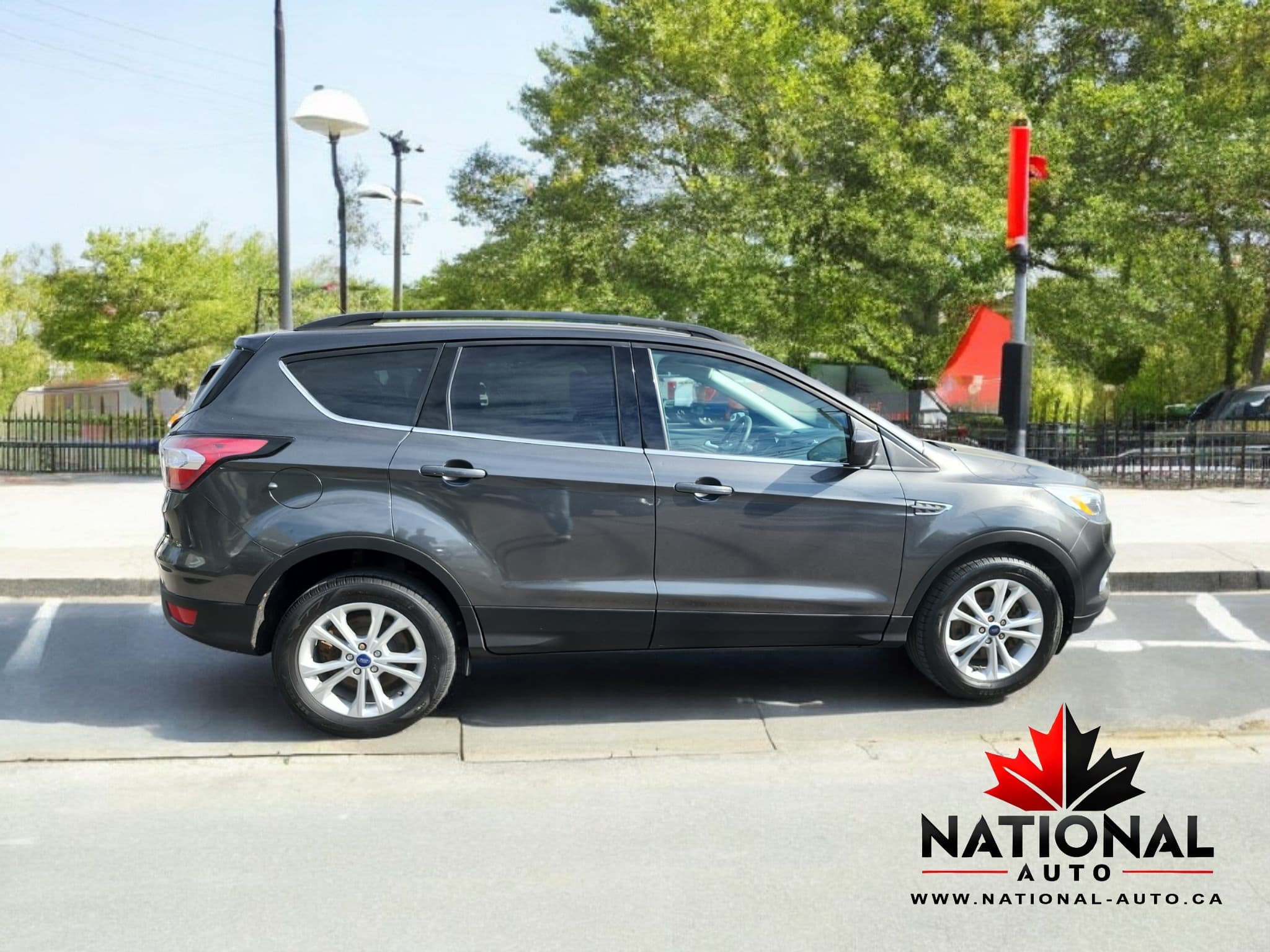 2017 Ford Escape SE photo 5