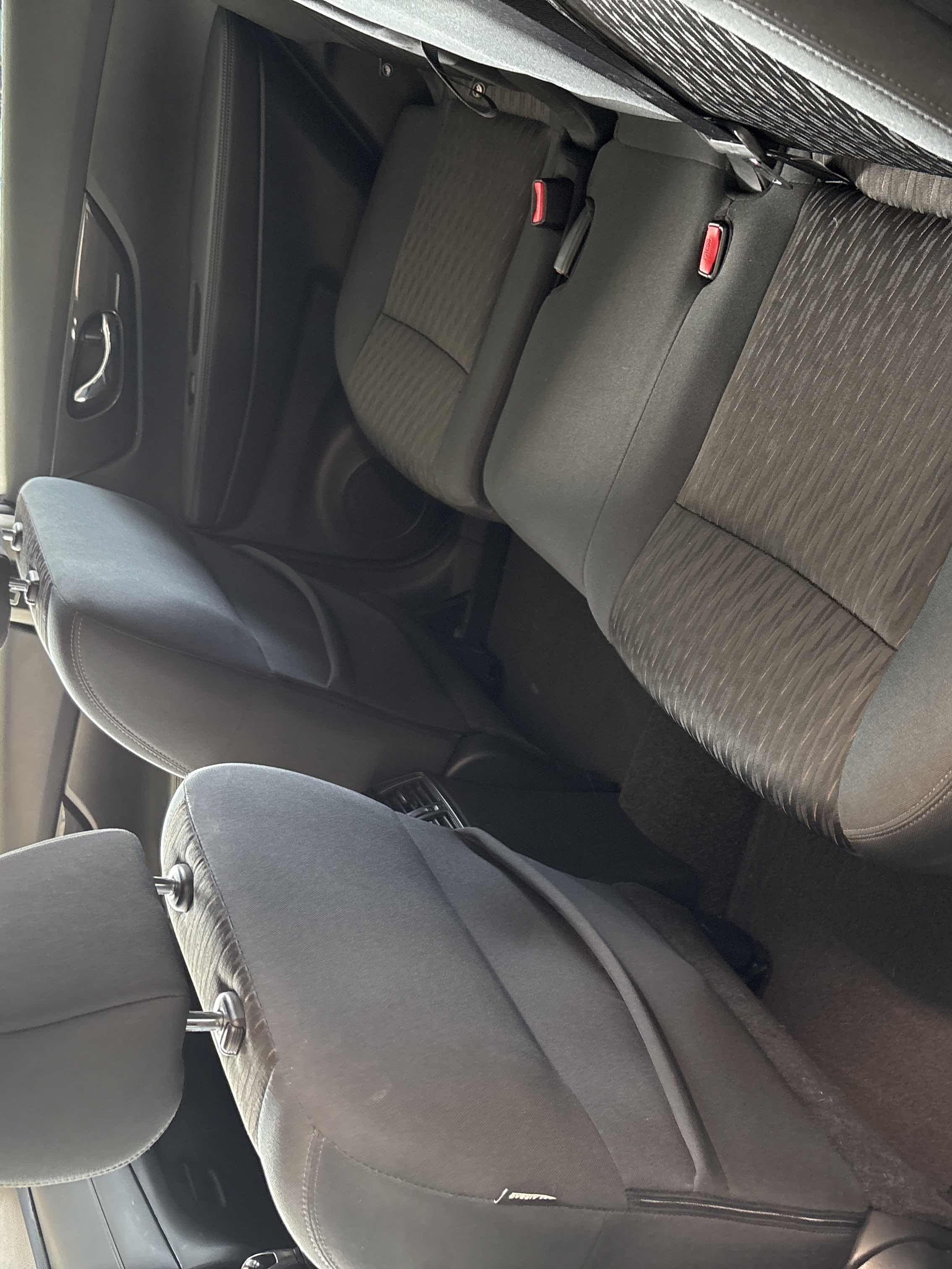 2017 Nissan Rogue SV photo 8